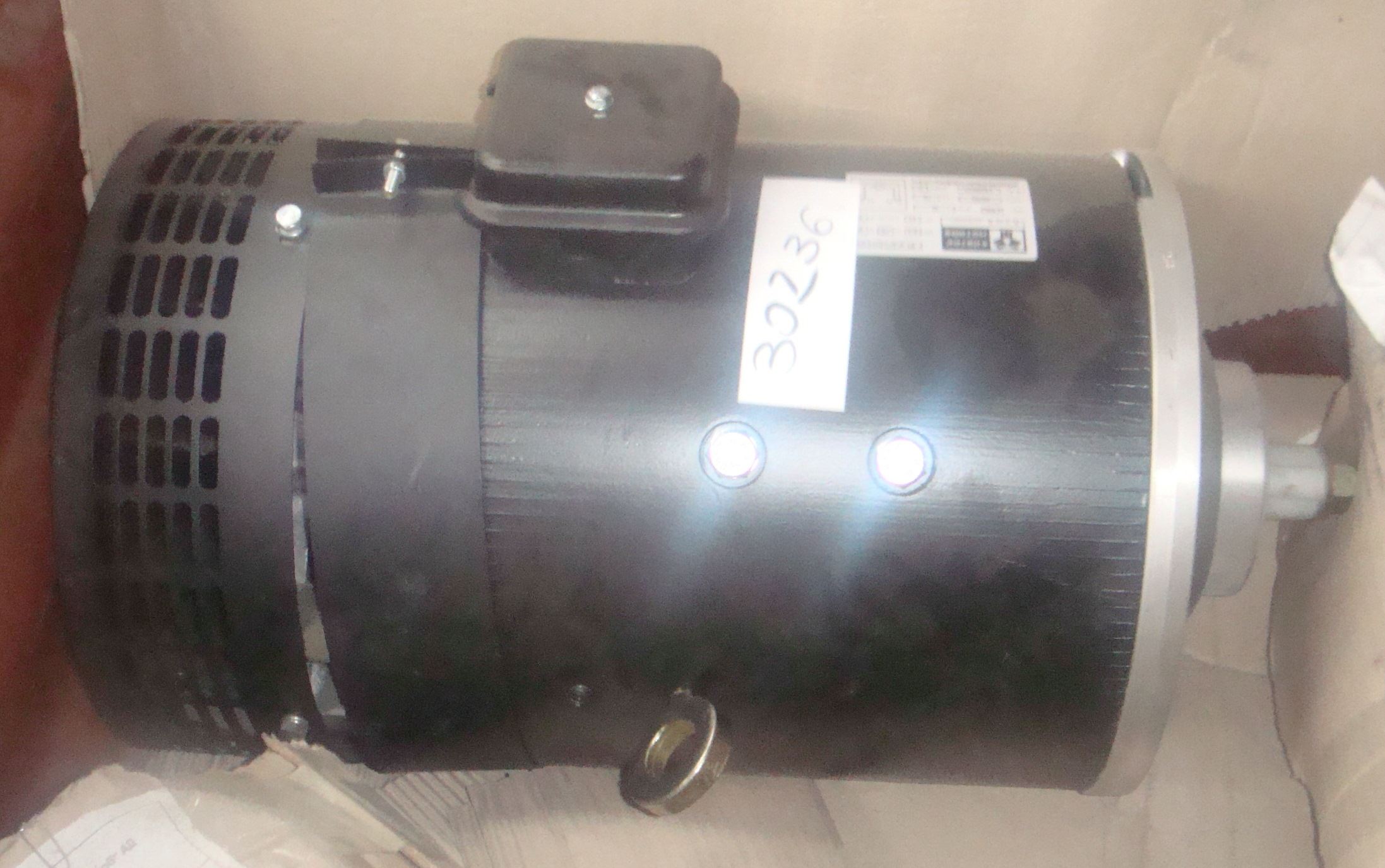 2d30236-el.dvigatel-tyagov-et-6.37.514-01-399419-260061-00.00717.pic1_